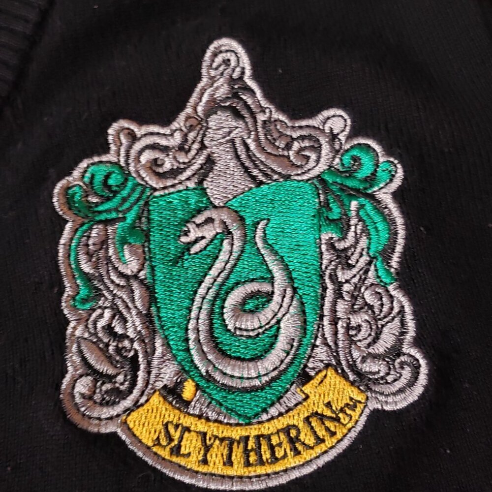 Harry Potter Women's Black Cardigan Size XL Green Slytherin Crest - Picture 4 of 7